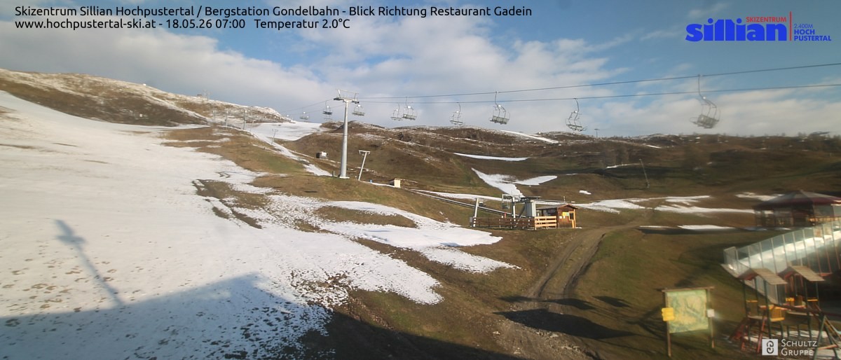 Archiv Foto Webcam Bergstation Gondelbahn in Sillian