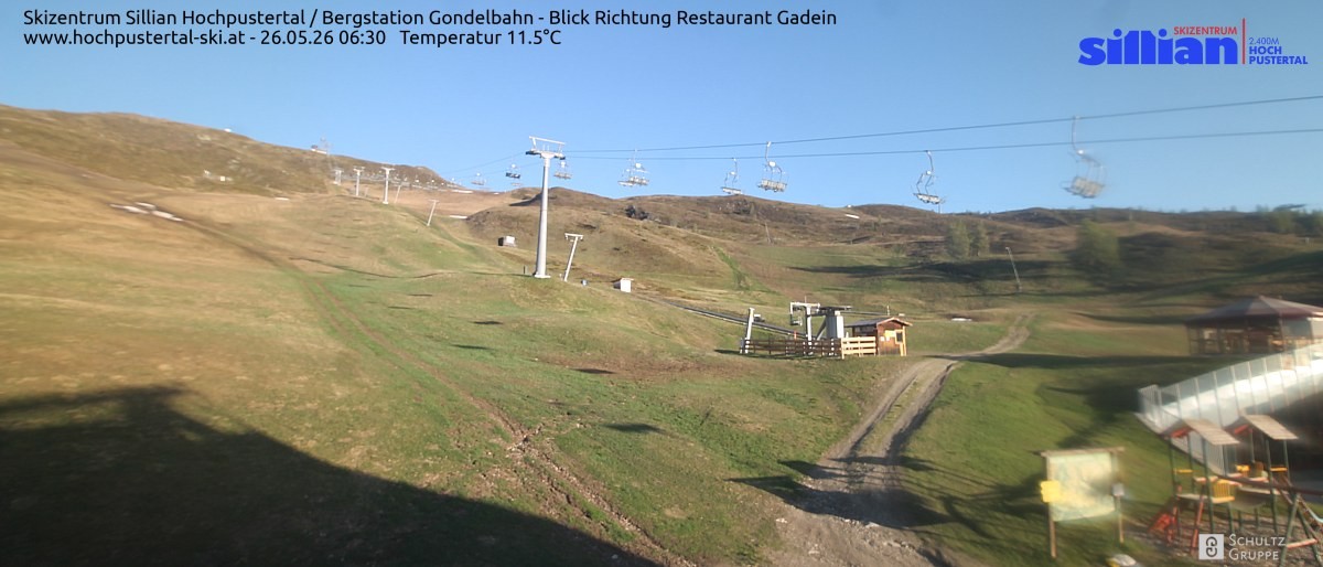 Archiv Foto Webcam Bergstation Gondelbahn in Sillian