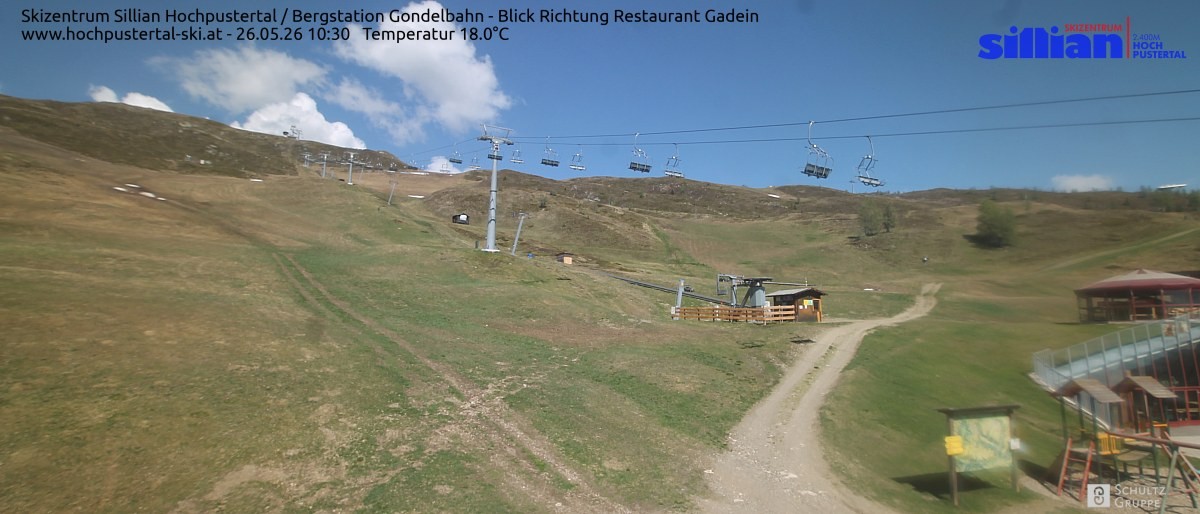 Archiv Foto Webcam Bergstation Gondelbahn in Sillian