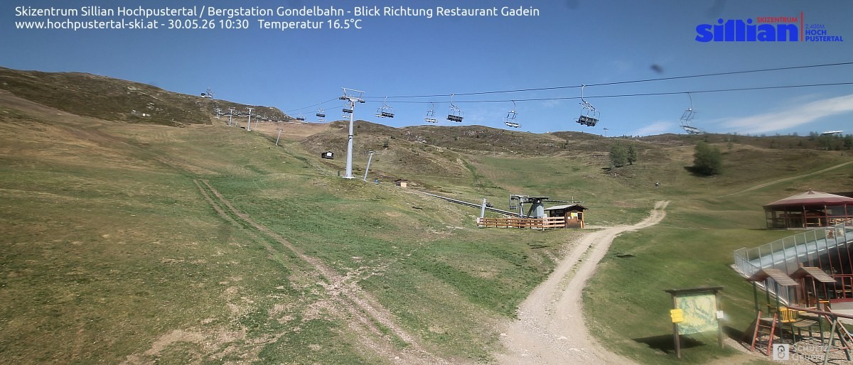 Archiv Foto Webcam Bergstation Gondelbahn in Sillian