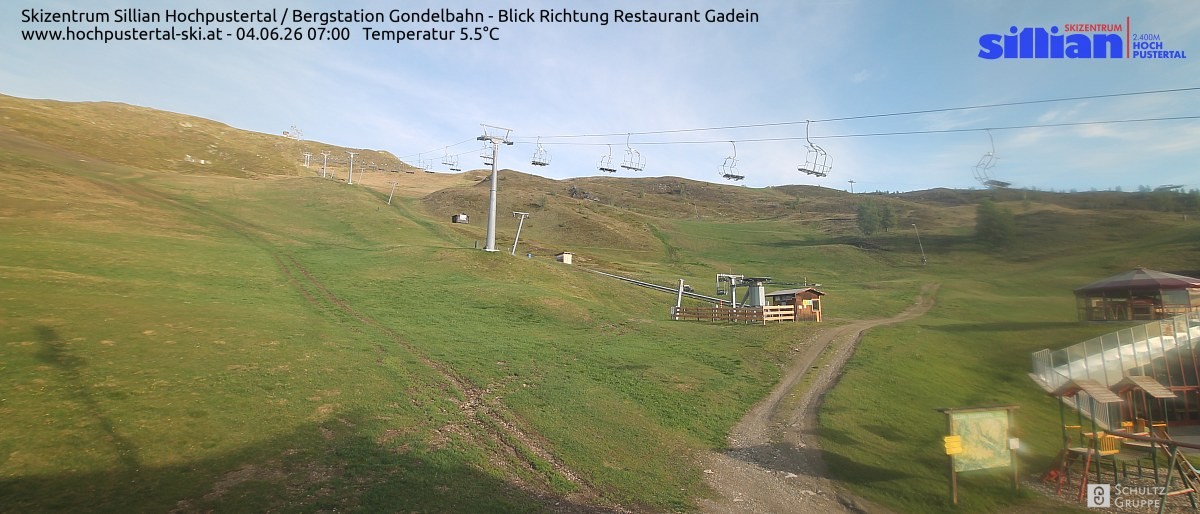 Archiv Foto Webcam Bergstation Gondelbahn in Sillian