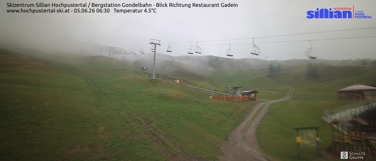 Archiv Foto Webcam Bergstation Gondelbahn in Sillian