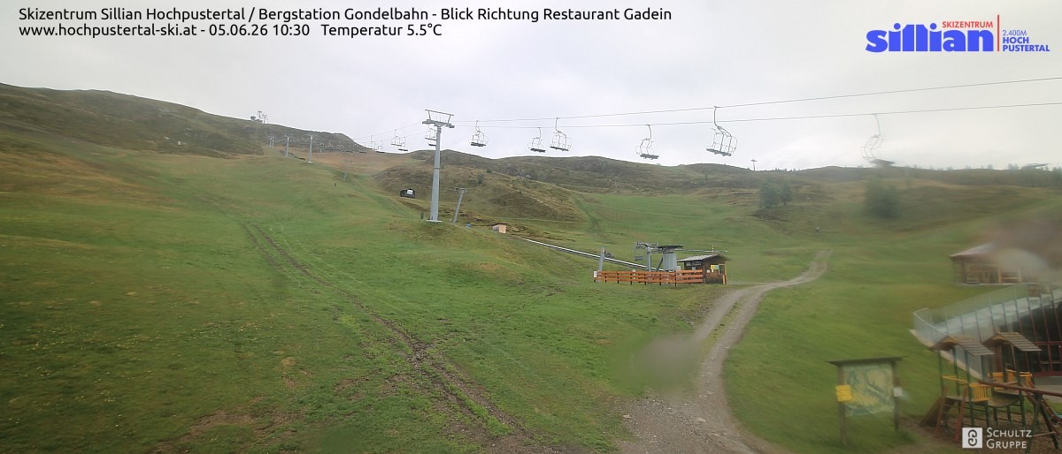 Archiv Foto Webcam Bergstation Gondelbahn in Sillian