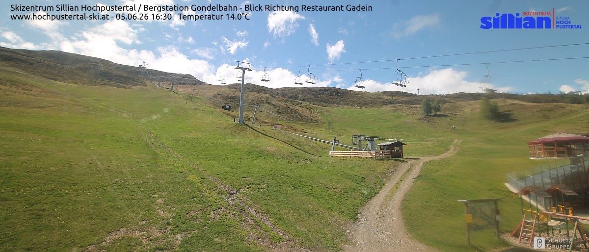 Archiv Foto Webcam Bergstation Gondelbahn in Sillian