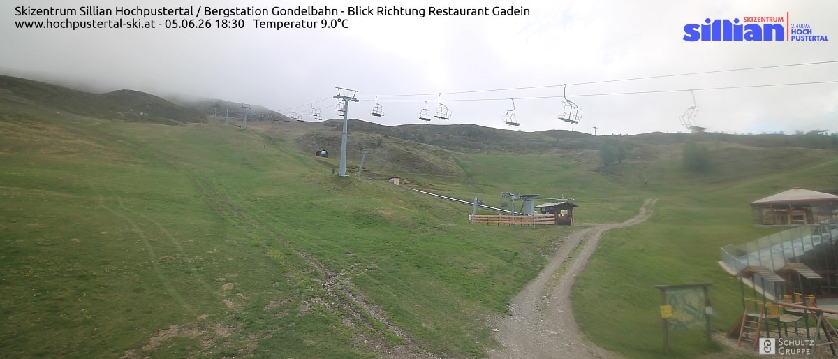 Archiv Foto Webcam Bergstation Gondelbahn in Sillian