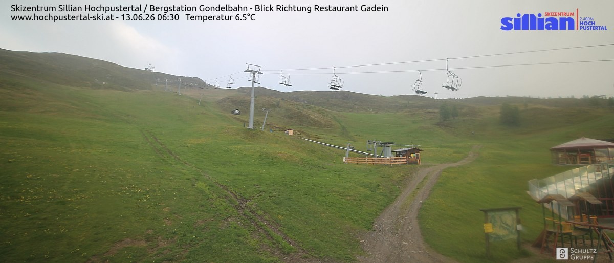 Archiv Foto Webcam Bergstation Gondelbahn in Sillian