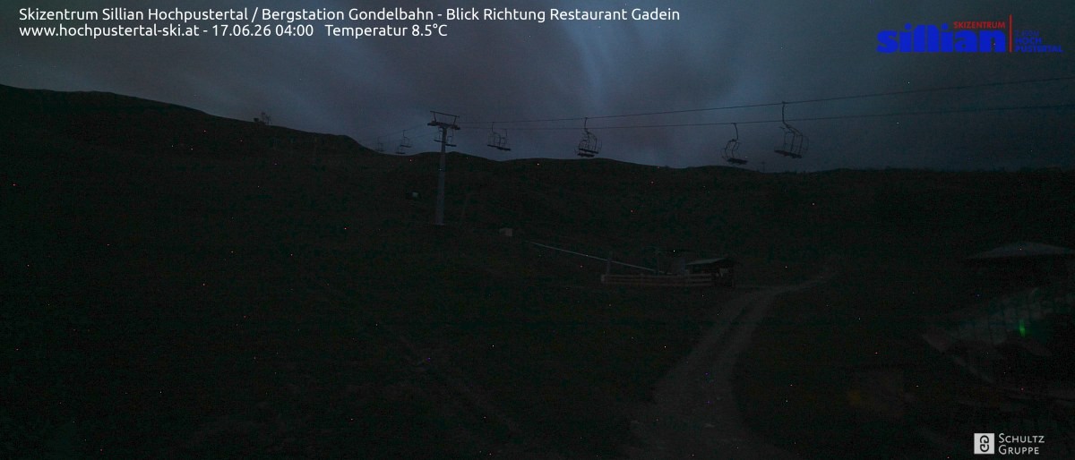 Archiv Foto Webcam Bergstation Gondelbahn in Sillian