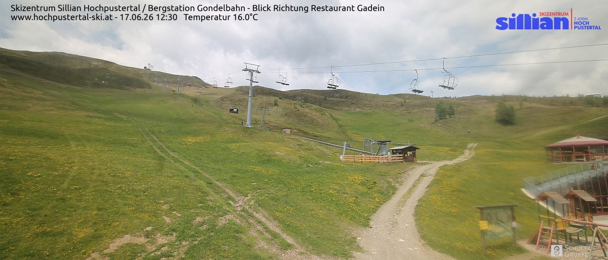 Archiv Foto Webcam Bergstation Gondelbahn in Sillian