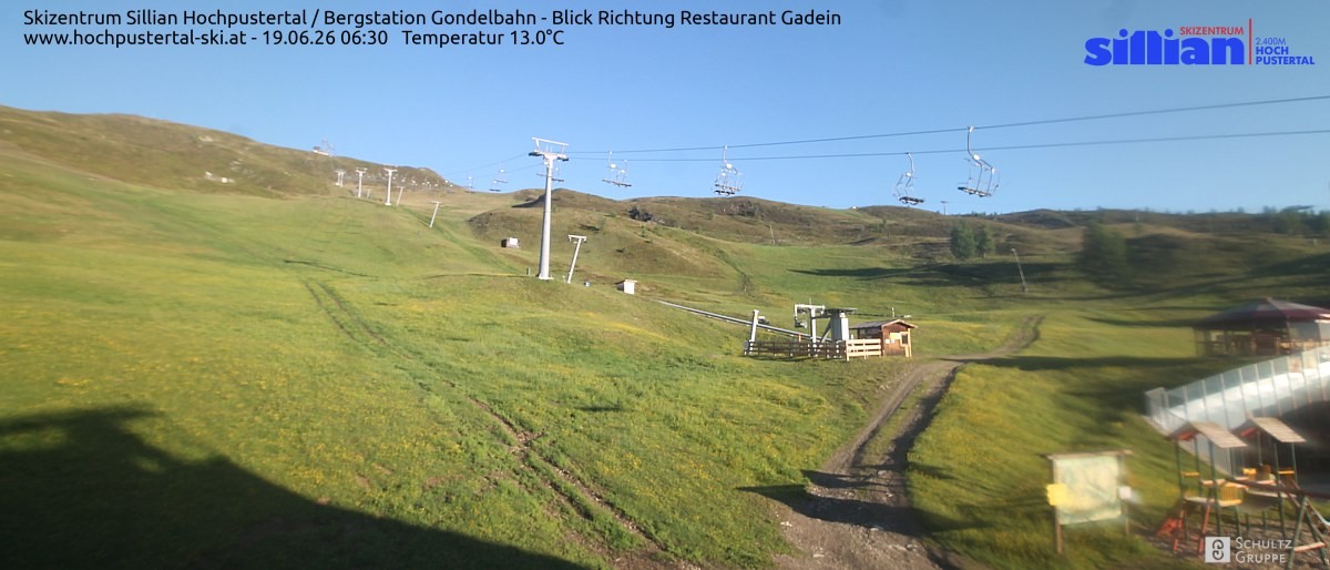 Archiv Foto Webcam Bergstation Gondelbahn in Sillian