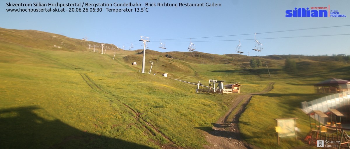Archiv Foto Webcam Bergstation Gondelbahn in Sillian