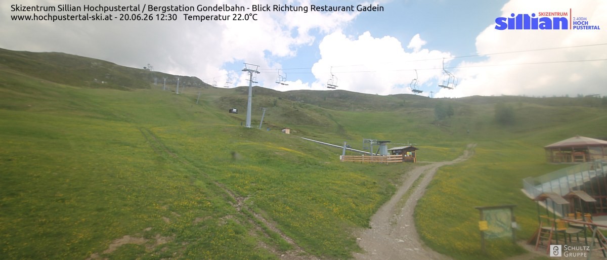 Archiv Foto Webcam Bergstation Gondelbahn in Sillian