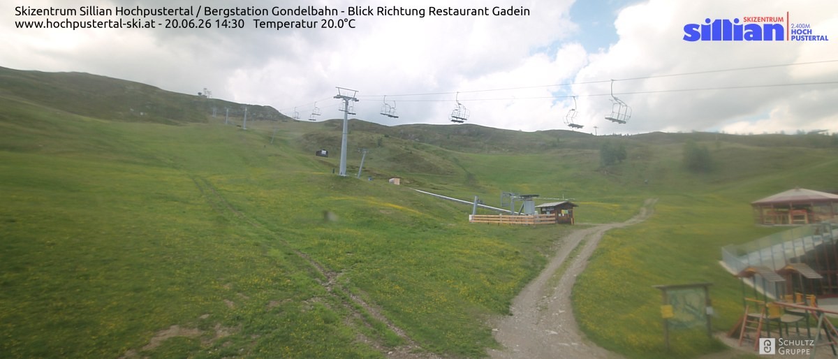 Archiv Foto Webcam Bergstation Gondelbahn in Sillian