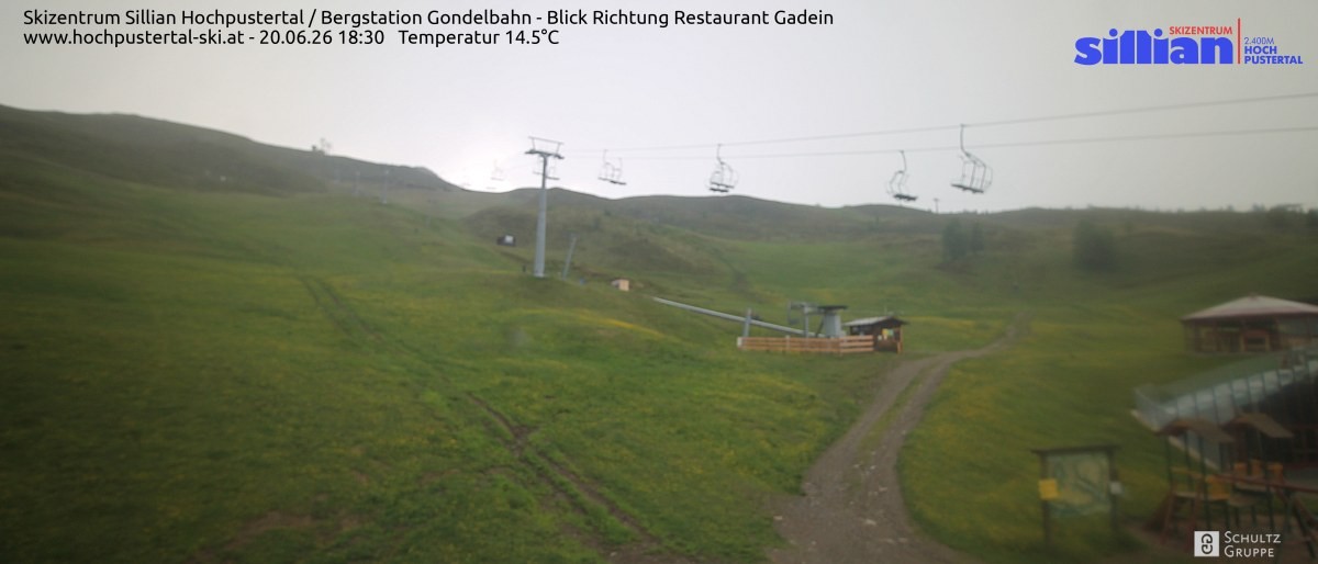 Archiv Foto Webcam Bergstation Gondelbahn in Sillian