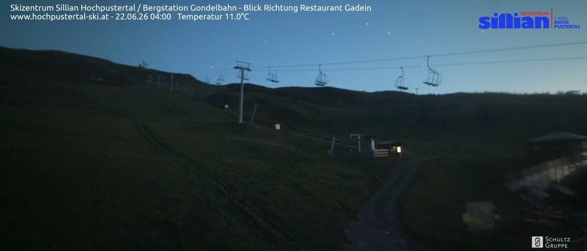 Archiv Foto Webcam Bergstation Gondelbahn in Sillian