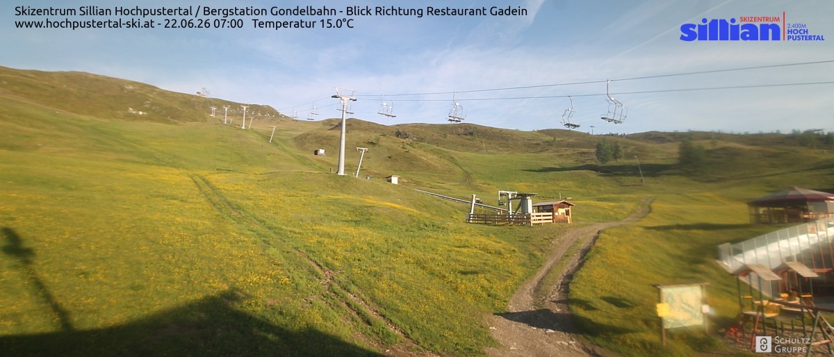 Archiv Foto Webcam Bergstation Gondelbahn in Sillian