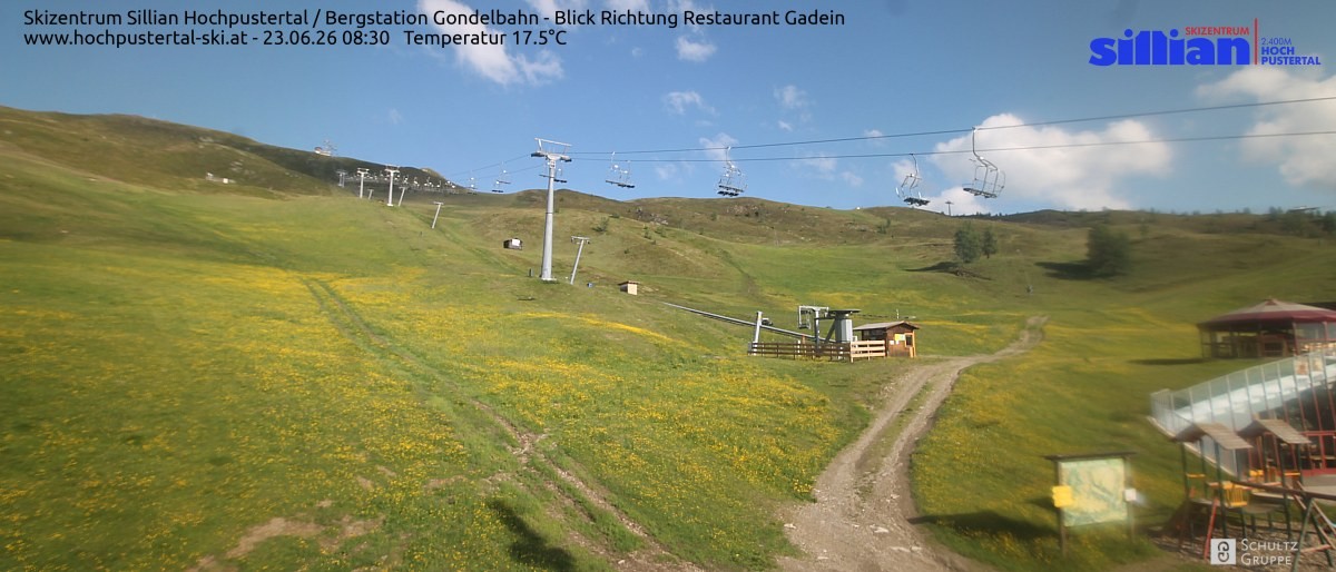 Archiv Foto Webcam Bergstation Gondelbahn in Sillian