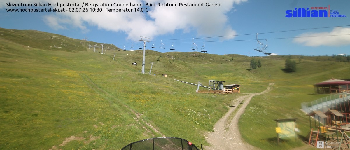 Archiv Foto Webcam Bergstation Gondelbahn in Sillian