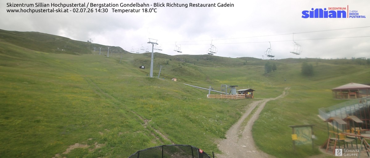 Archiv Foto Webcam Bergstation Gondelbahn in Sillian