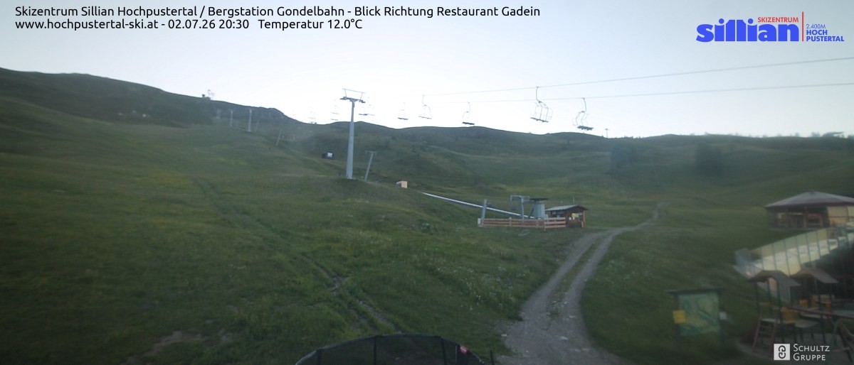Archiv Foto Webcam Bergstation Gondelbahn in Sillian