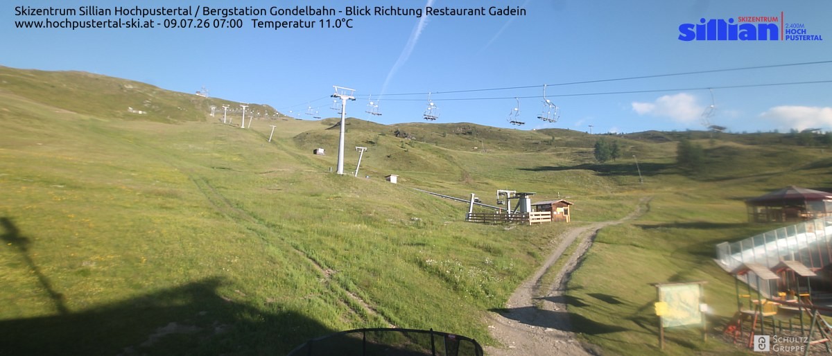 Archiv Foto Webcam Bergstation Gondelbahn in Sillian