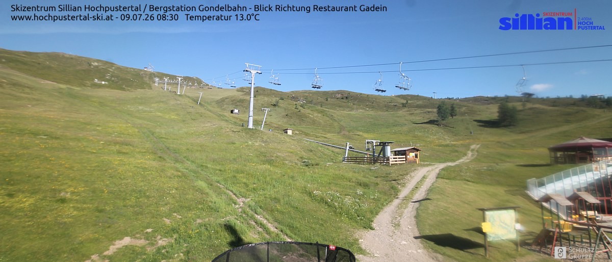 Archiv Foto Webcam Bergstation Gondelbahn in Sillian