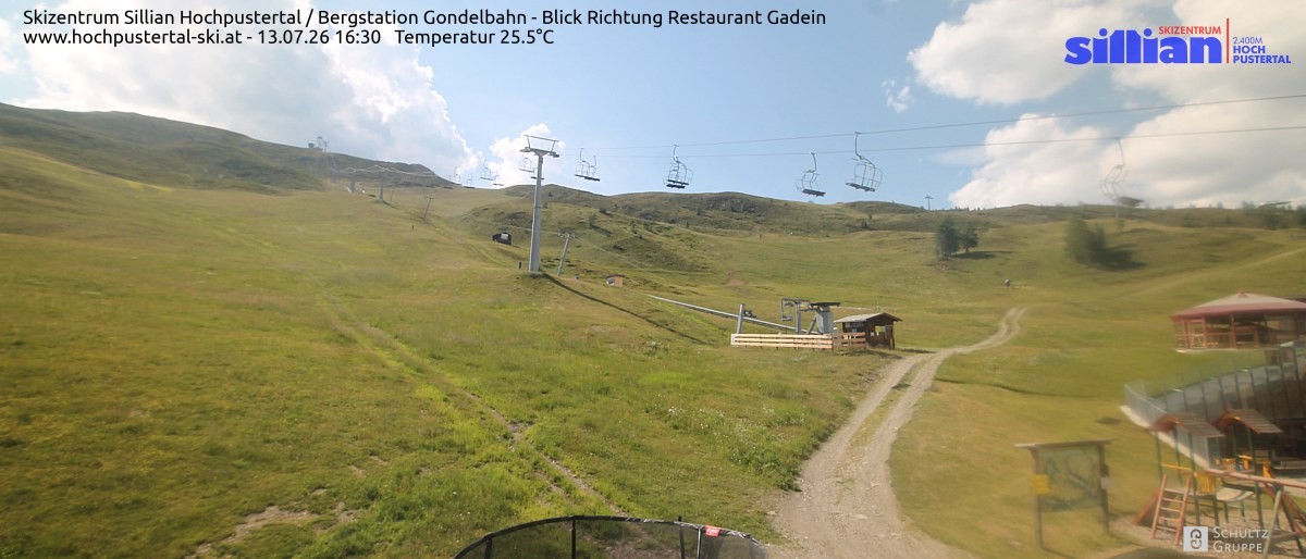 Archiv Foto Webcam Bergstation Gondelbahn in Sillian