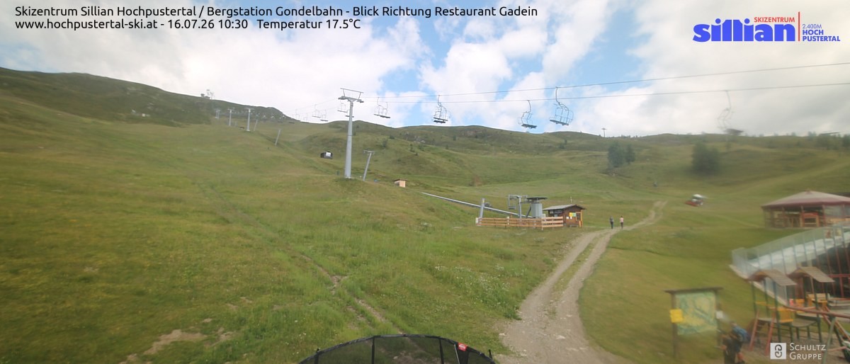 Archiv Foto Webcam Bergstation Gondelbahn in Sillian