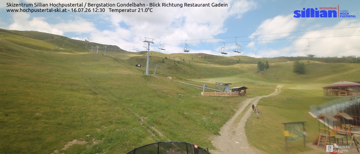Archiv Foto Webcam Bergstation Gondelbahn in Sillian