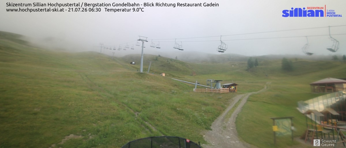 Archiv Foto Webcam Bergstation Gondelbahn in Sillian