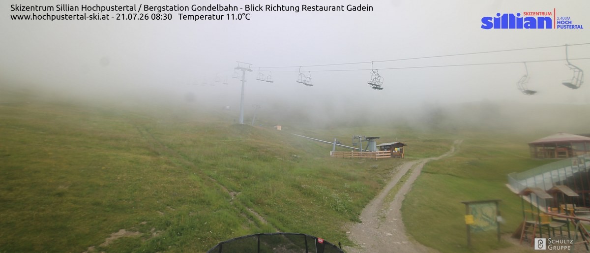 Archiv Foto Webcam Bergstation Gondelbahn in Sillian