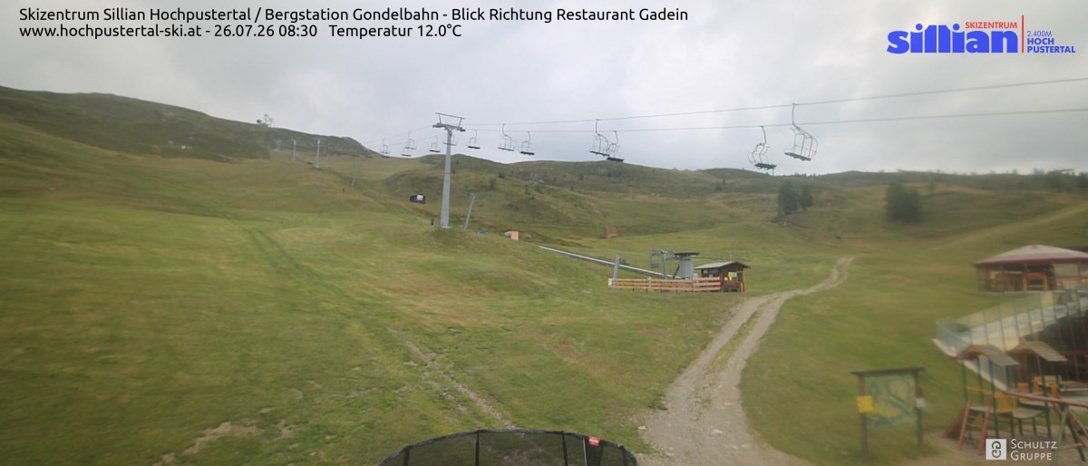 Archiv Foto Webcam Bergstation Gondelbahn in Sillian