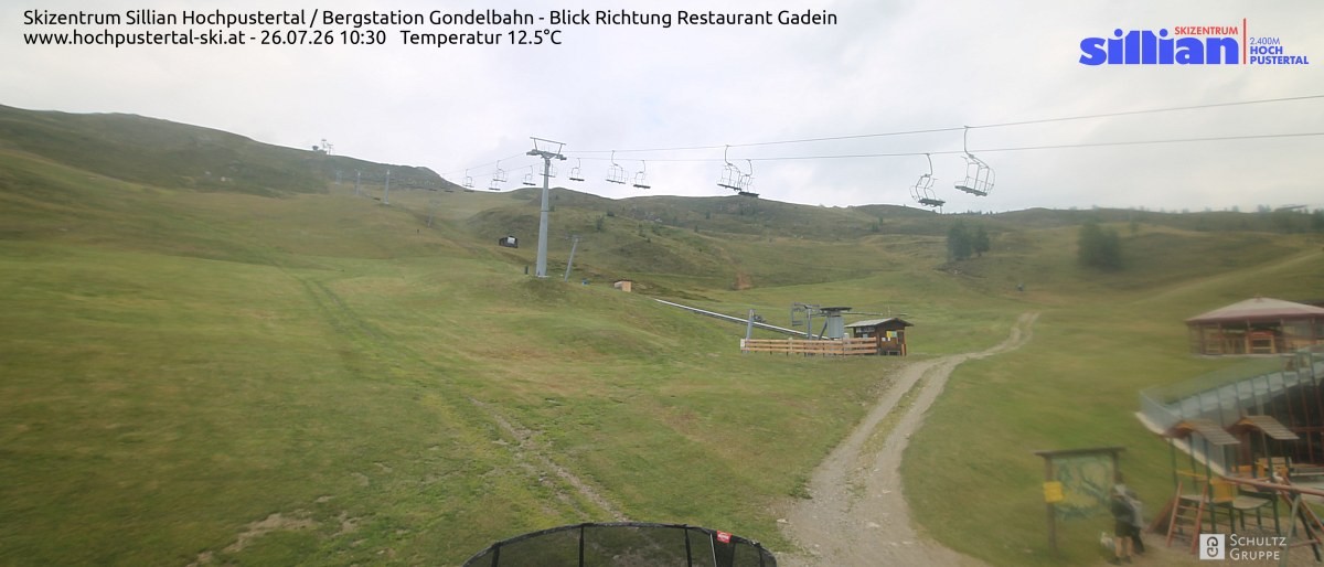 Archiv Foto Webcam Bergstation Gondelbahn in Sillian