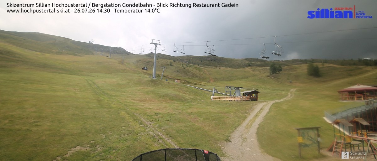 Archiv Foto Webcam Bergstation Gondelbahn in Sillian