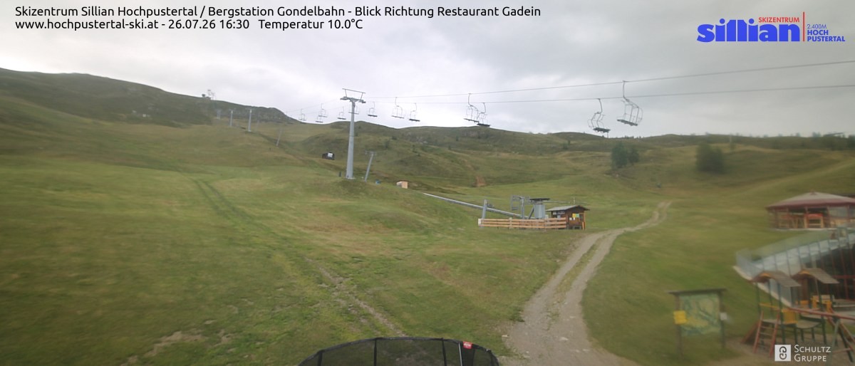 Archiv Foto Webcam Bergstation Gondelbahn in Sillian