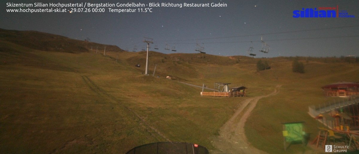 Archiv Foto Webcam Bergstation Gondelbahn in Sillian