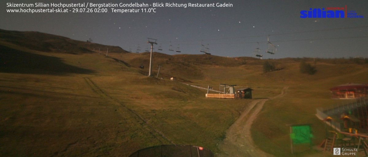 Archiv Foto Webcam Bergstation Gondelbahn in Sillian