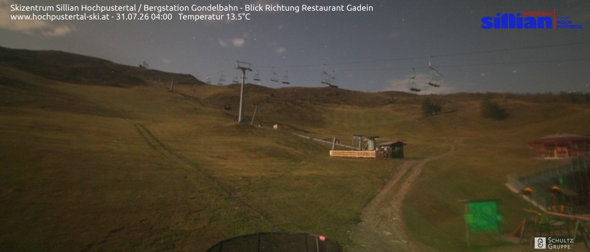 Archiv Foto Webcam Bergstation Gondelbahn in Sillian