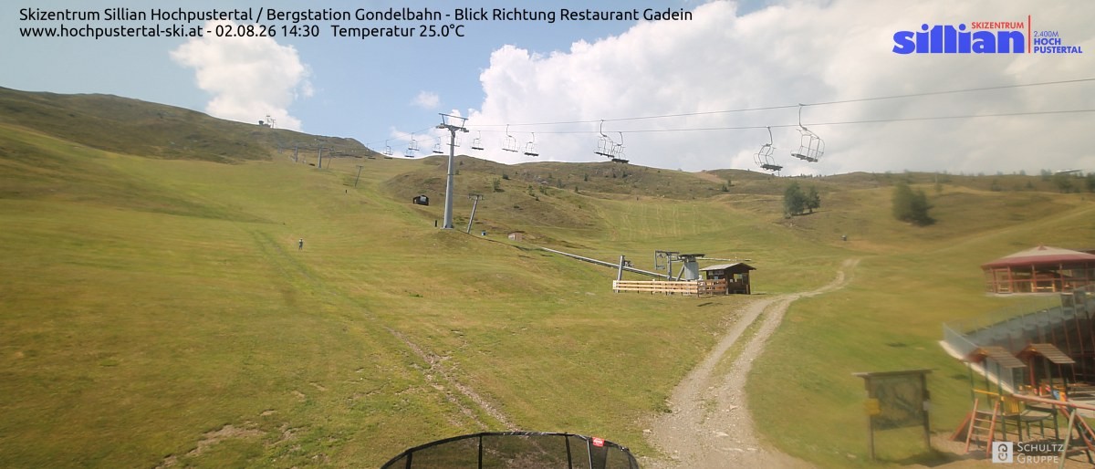 Archiv Foto Webcam Bergstation Gondelbahn in Sillian