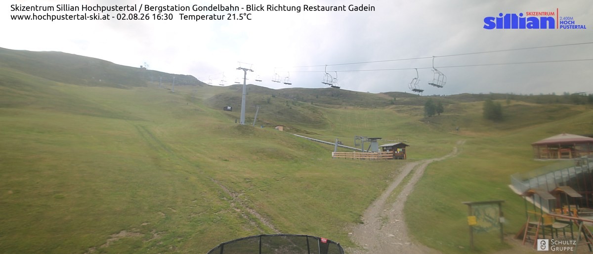Archiv Foto Webcam Bergstation Gondelbahn in Sillian
