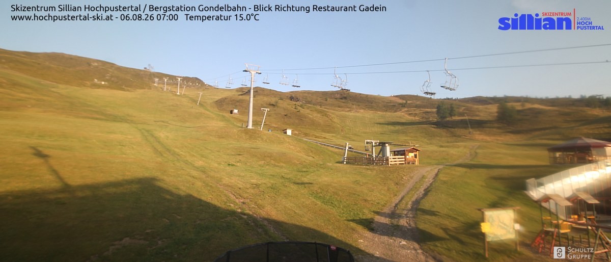 Archiv Foto Webcam Bergstation Gondelbahn in Sillian