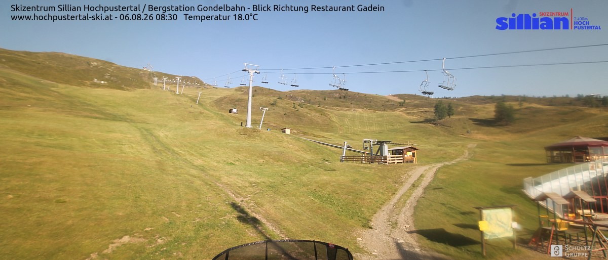 Archiv Foto Webcam Bergstation Gondelbahn in Sillian