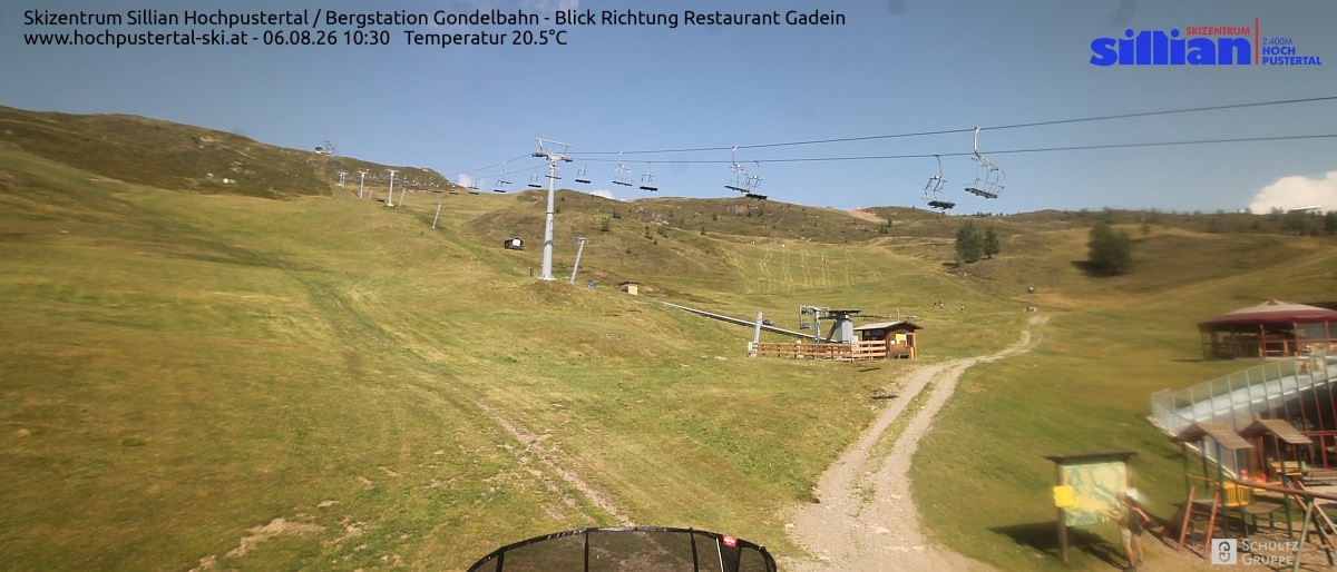 Archiv Foto Webcam Bergstation Gondelbahn in Sillian