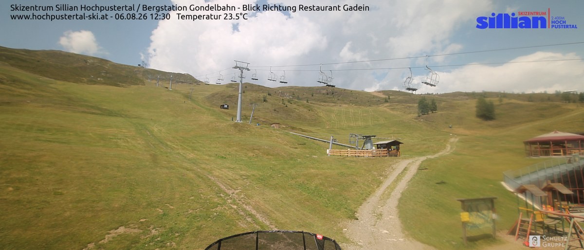 Archiv Foto Webcam Bergstation Gondelbahn in Sillian