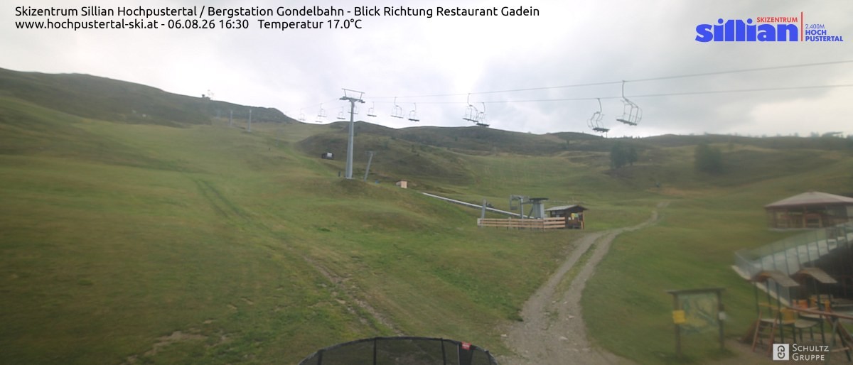 Archiv Foto Webcam Bergstation Gondelbahn in Sillian