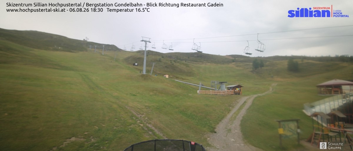 Archiv Foto Webcam Bergstation Gondelbahn in Sillian