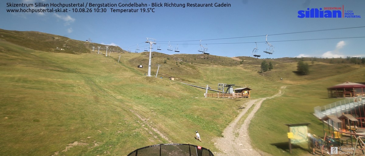Archiv Foto Webcam Bergstation Gondelbahn in Sillian