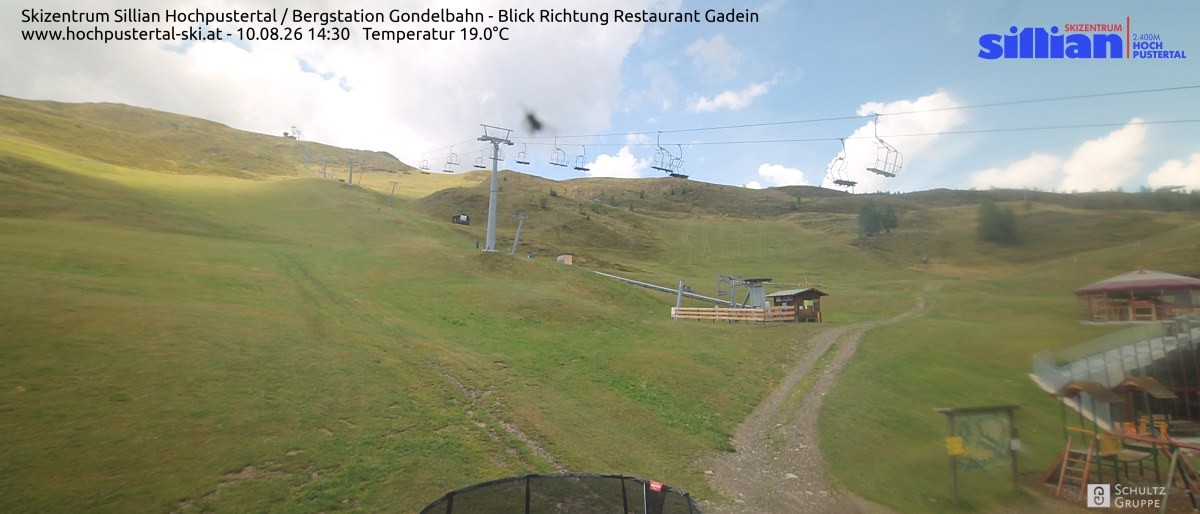 Archiv Foto Webcam Bergstation Gondelbahn in Sillian