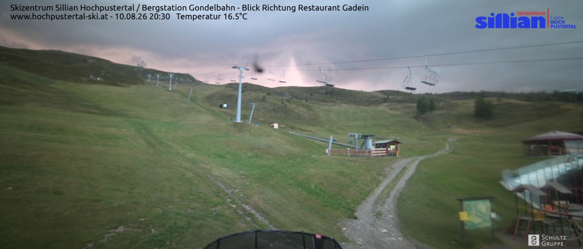 Archiv Foto Webcam Bergstation Gondelbahn in Sillian