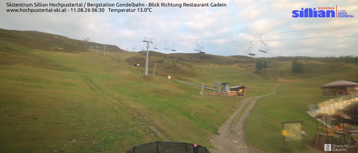 Archiv Foto Webcam Bergstation Gondelbahn in Sillian