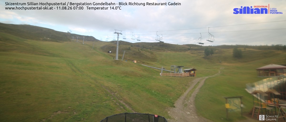 Archiv Foto Webcam Bergstation Gondelbahn in Sillian